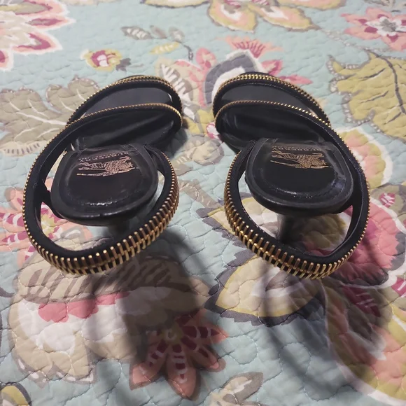 Burberry Zipper Slingback Heels - Picture 3 of 8